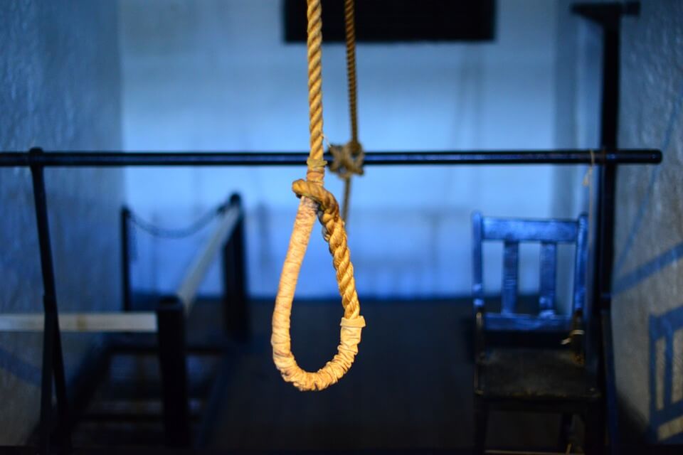 hanging noose